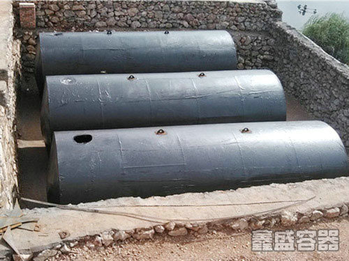 臥式儲(chǔ)油罐