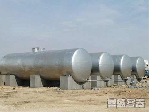 臥式儲油罐